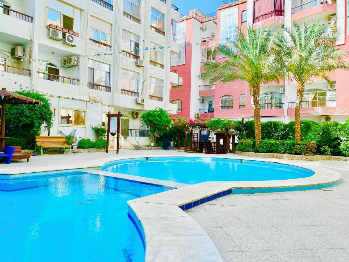 Solider Dali Hurghada Exterior photo